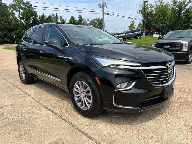 2022 Buick Enclave Essence