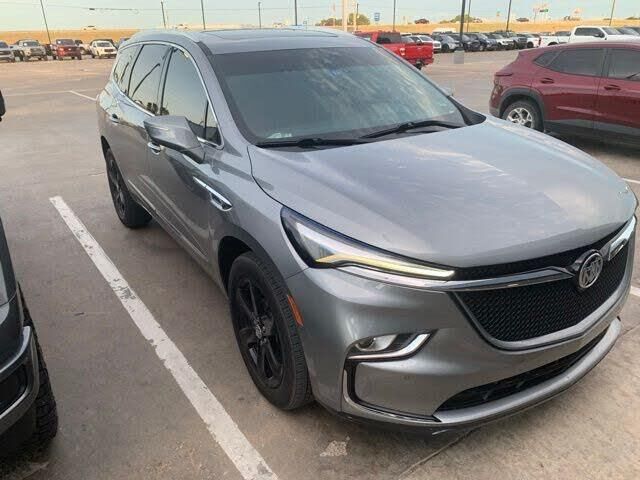 2023 Buick Enclave Essence