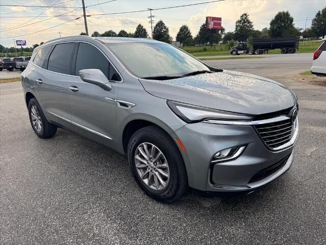 2024 Buick Enclave Essence