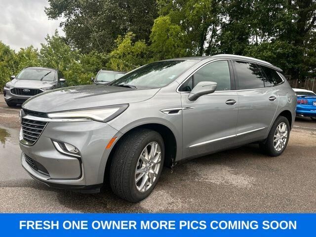 2023 Buick Enclave Premium