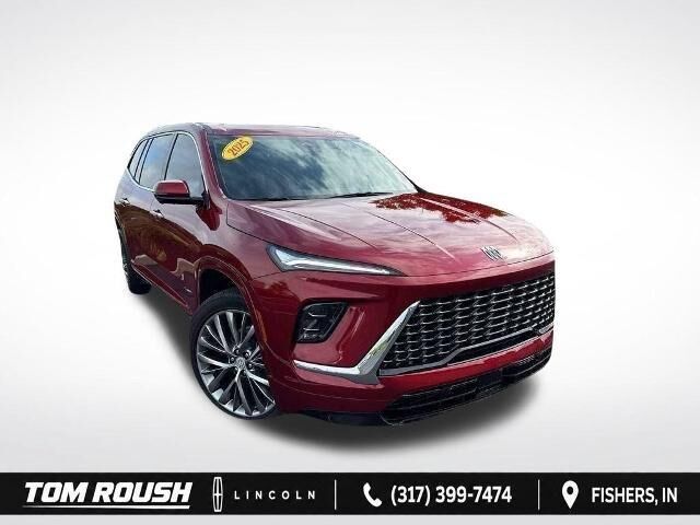 2025 Buick Enclave Avenir — photo 1 of 13