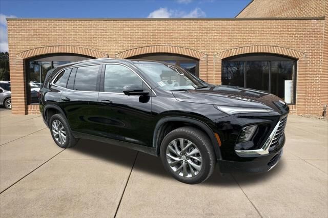 2026 Buick Enclave Preferred — photo 1 of 2