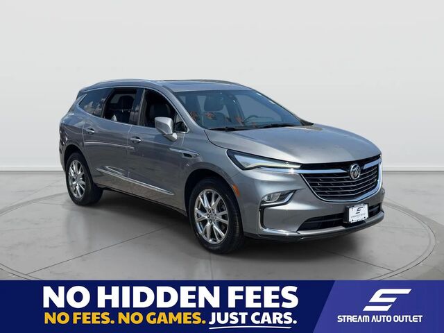 2023 Buick Enclave Essence