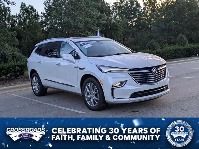 2024 Buick Enclave Essence