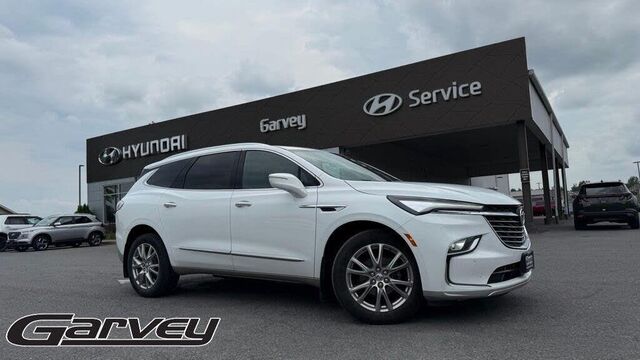 2023 Buick Enclave Essence