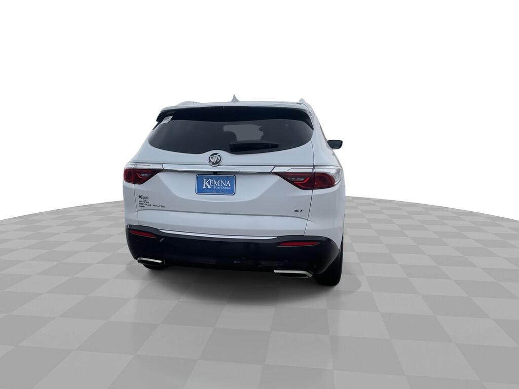 2024 Buick Enclave Essence — photo 1 of 7