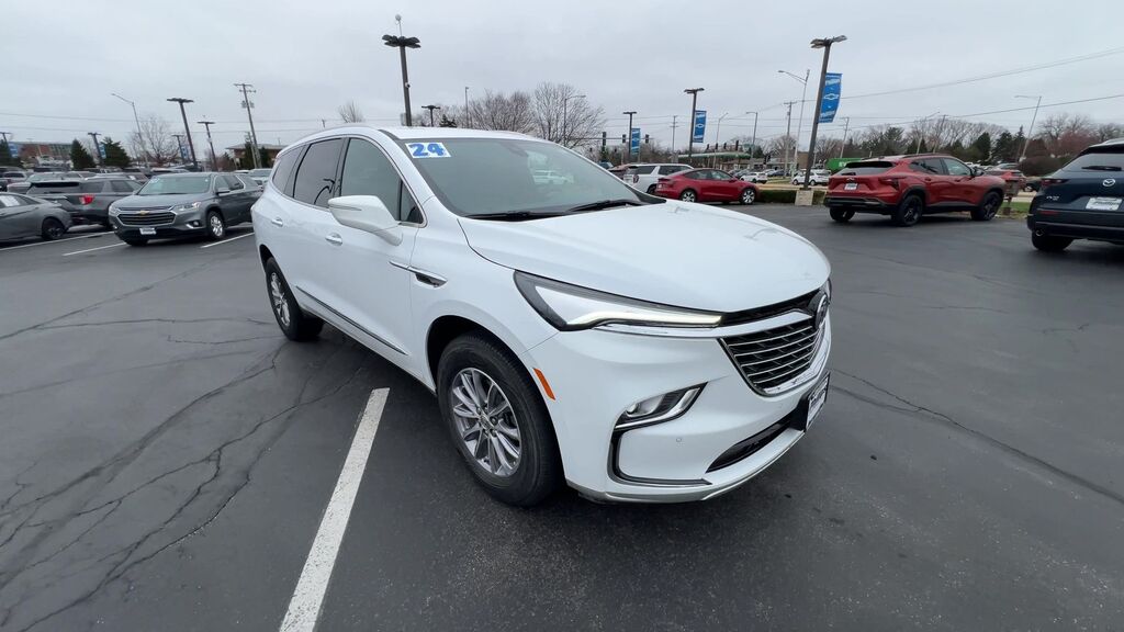 2024 Buick Enclave Essence — photo 1 of 7
