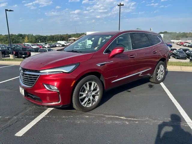 2022 Buick Enclave Premium — photo 1 of 13