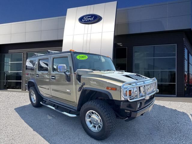 2005 HUMMER H2 Base