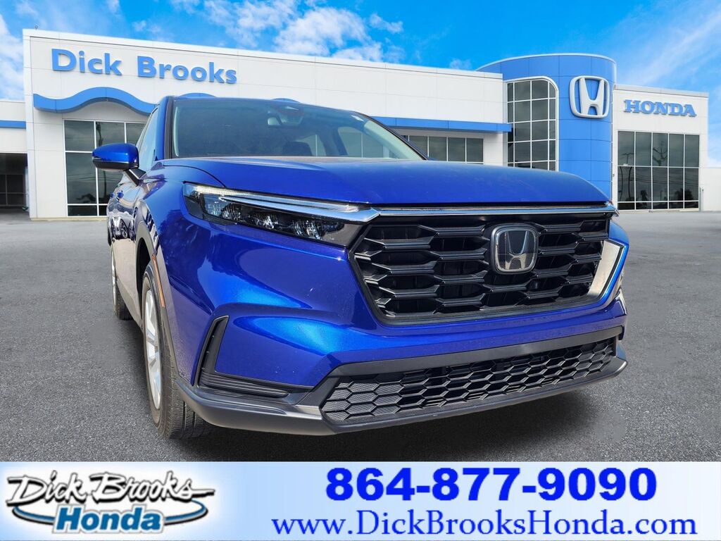 2023 Honda CR-V LX — photo 1 of 7