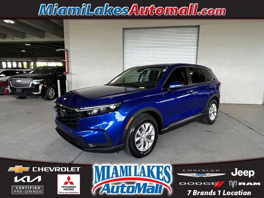 2025 Honda CR-V LX — photo 1 of 13
