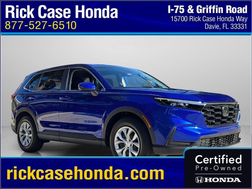 2025 Honda CR-V LX — photo 1 of 1