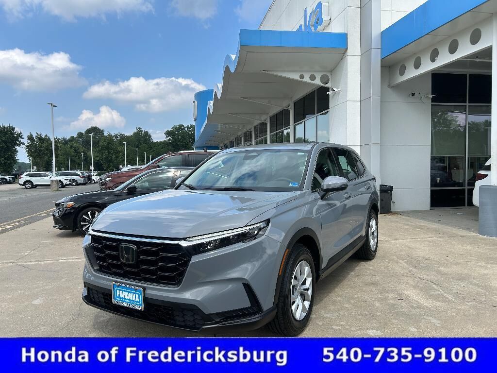 2023 Honda CR-V LX — photo 1 of 13
