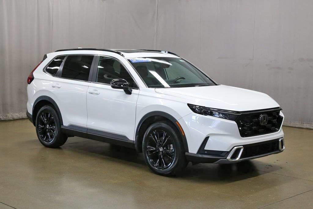 2025 Honda CR-V Hybrid Sport Touring — photo 1 of 11