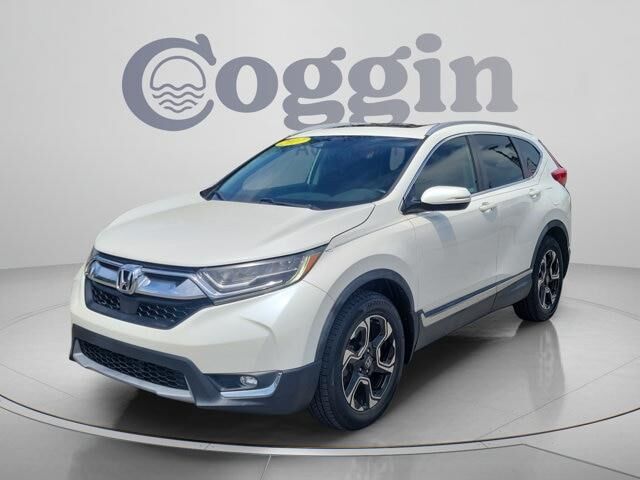 2017 Honda CR-V Touring — photo 1 of 3