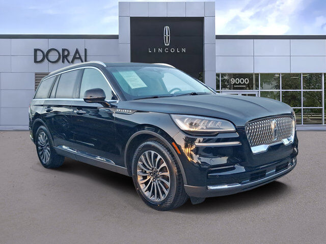 2023 Lincoln Aviator Standard — photo 1 of 14