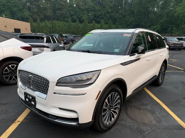 2024 Lincoln Aviator Premiere