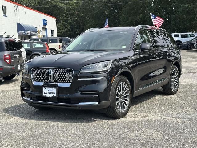 2023 Lincoln Aviator Standard