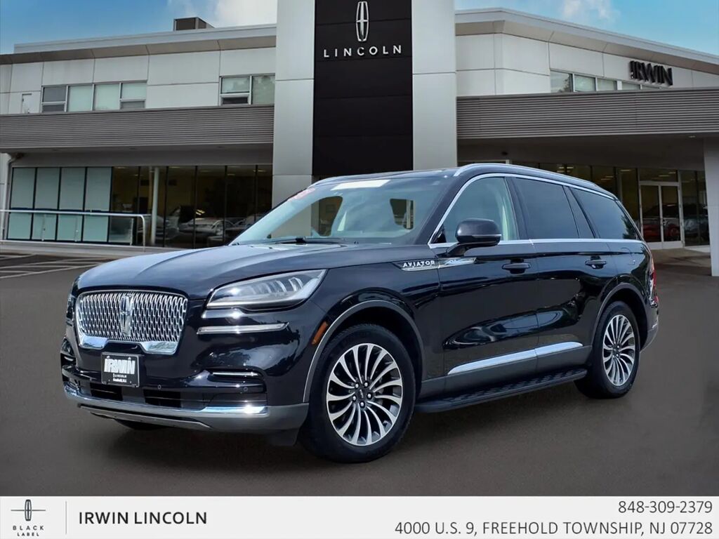 2023 Lincoln Aviator Standard — photo 1 of 13