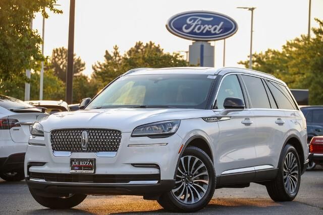 2022 Lincoln Aviator Standard