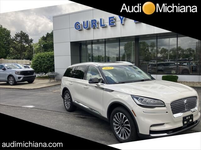 2022 Lincoln Aviator Standard