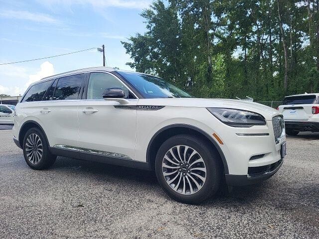 2022 Lincoln Aviator Standard