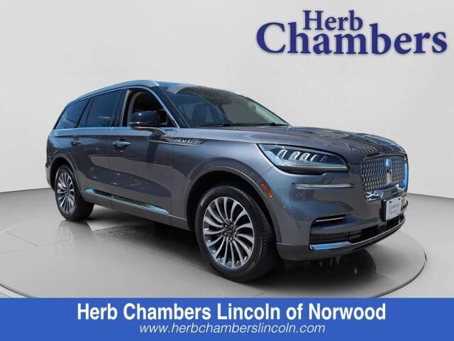 2023 Lincoln Aviator Standard