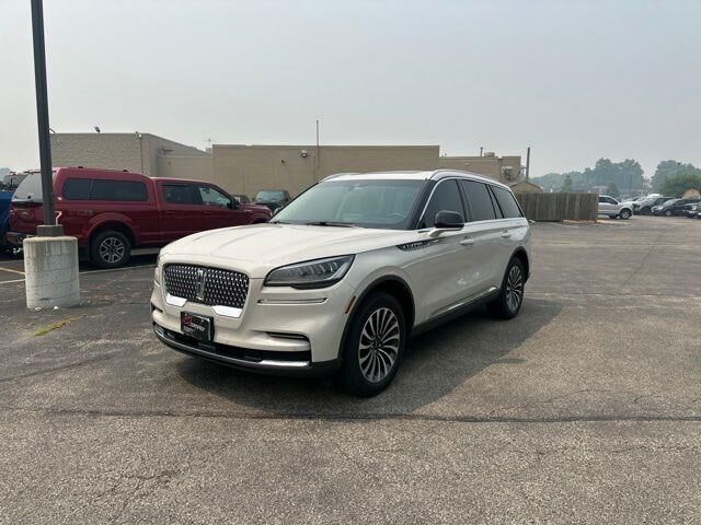 2023 Lincoln Aviator Standard