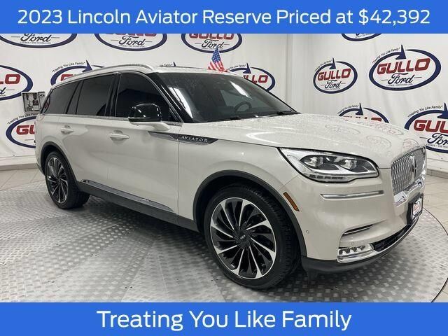 2023 Lincoln Aviator Reserve — photo 1 of 13