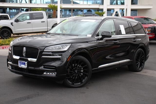 2021 Lincoln Aviator Reserve — photo 1 of 13