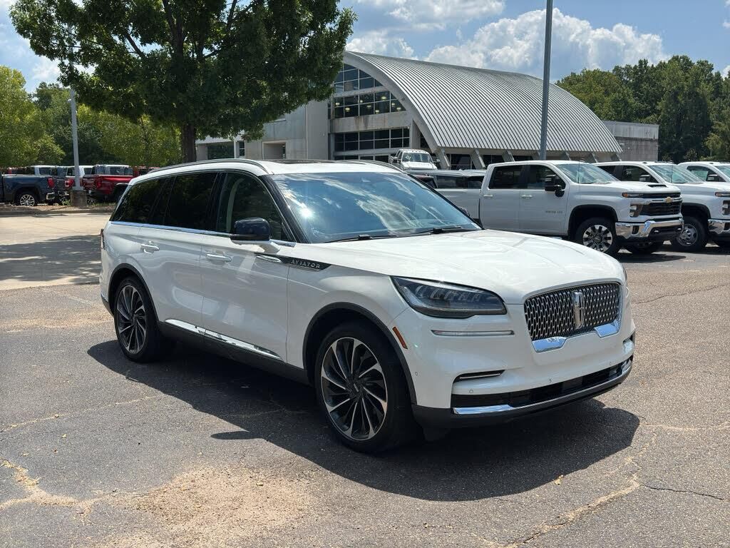 2023 Lincoln Aviator Reserve — photo 1 of 1