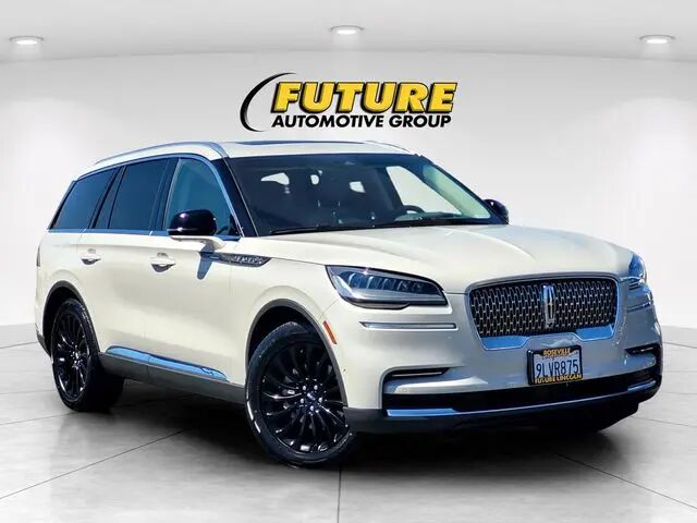 2023 Lincoln Aviator Reserve — photo 1 of 13