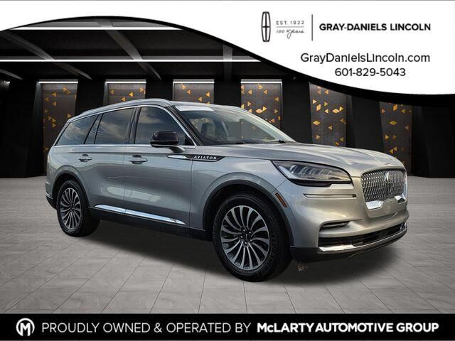 2023 Lincoln Aviator Reserve — photo 1 of 13