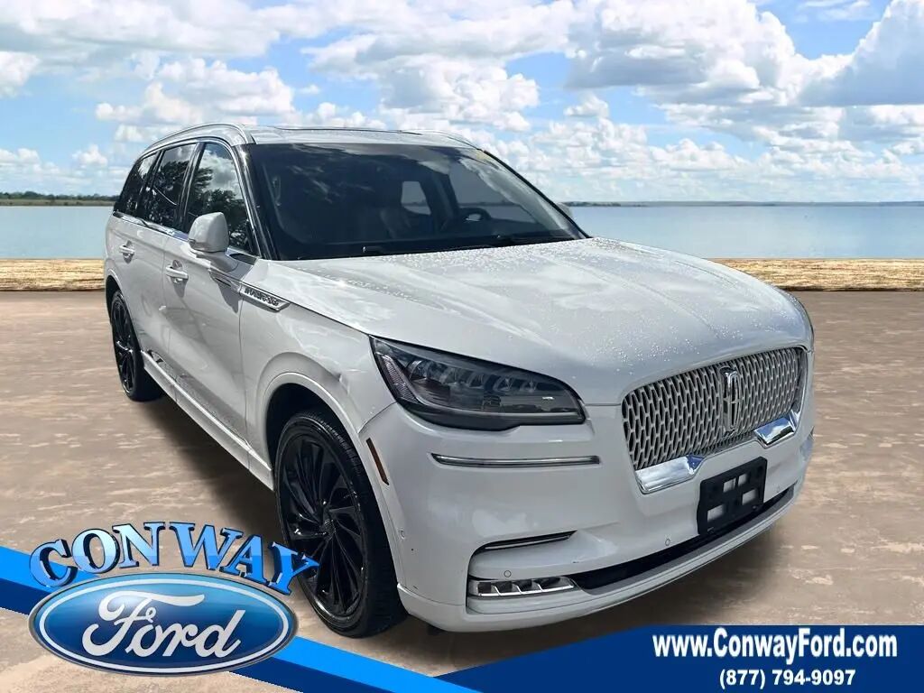 2021 Lincoln Aviator Reserve — photo 1 of 9