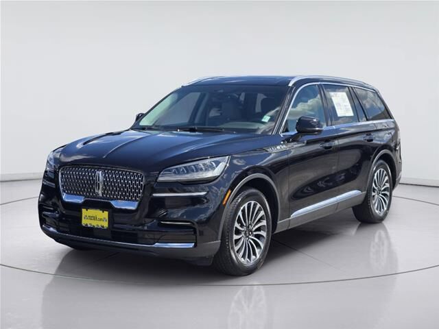2022 Lincoln Aviator Reserve — photo 1 of 13