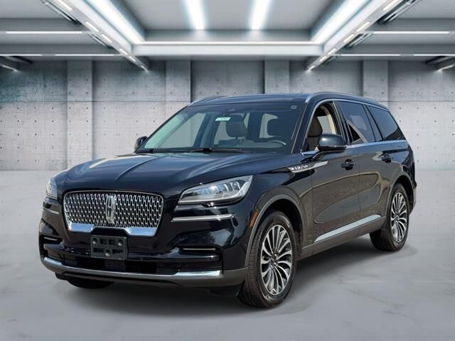 2023 Lincoln Aviator Reserve — photo 1 of 12