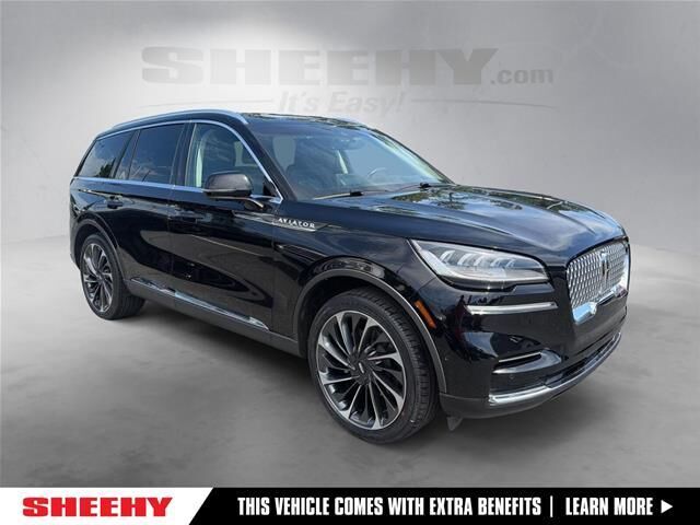 2023 Lincoln Aviator Reserve — photo 1 of 13