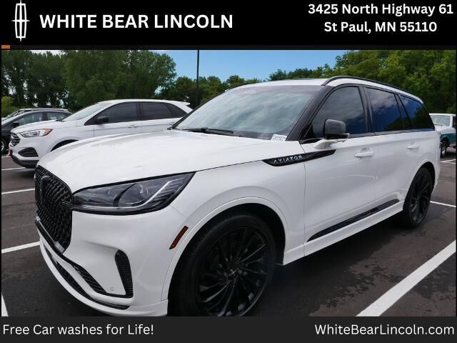 2025 Lincoln Aviator Reserve — photo 1 of 1