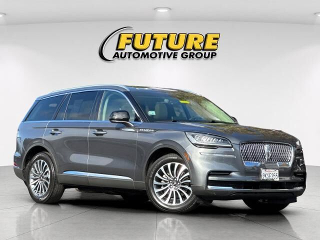 2023 Lincoln Aviator Reserve — photo 1 of 13