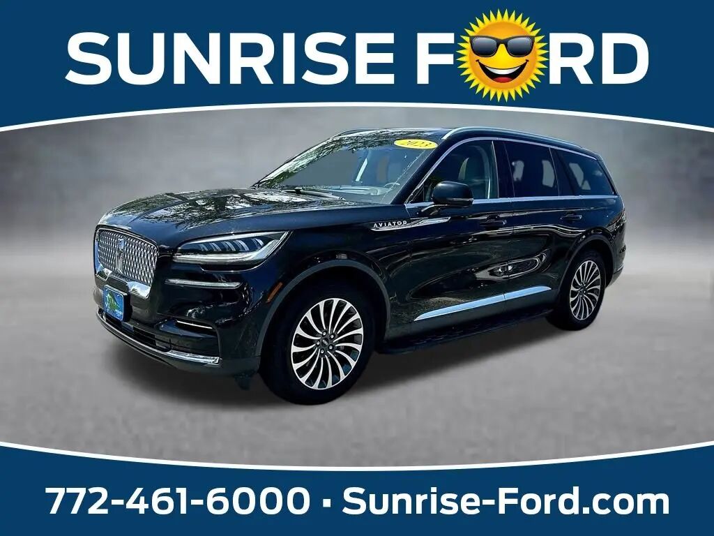 2023 Lincoln Aviator Reserve — photo 1 of 13