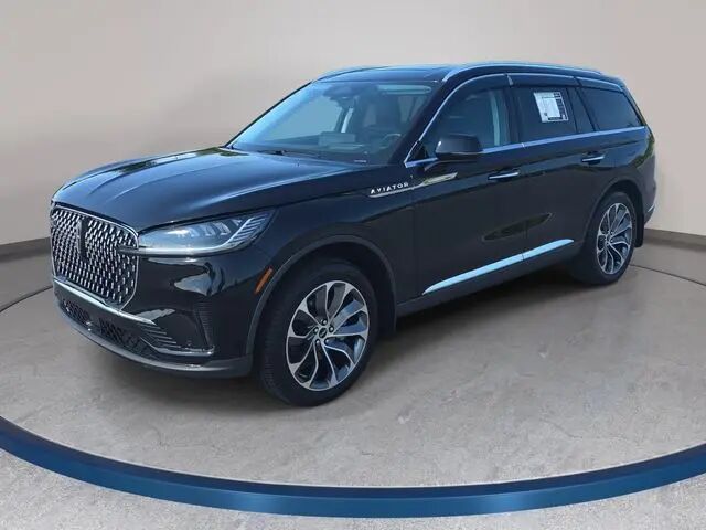 2026 Lincoln Aviator Reserve — photo 1 of 13