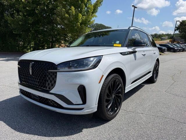 2025 Lincoln Aviator Reserve
