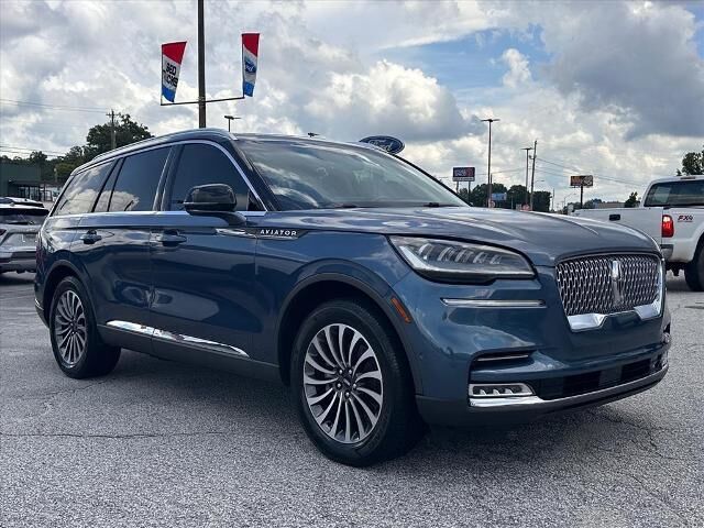 2020 Lincoln Aviator Reserve — photo 1 of 8