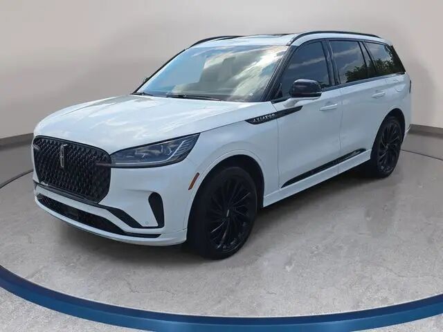 2025 Lincoln Aviator Reserve — photo 1 of 1