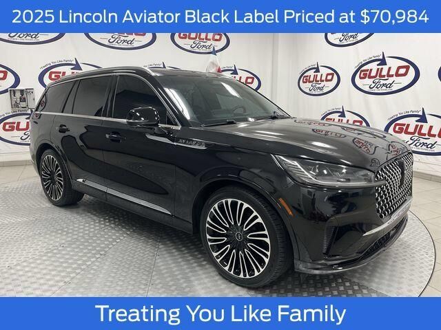 2025 Lincoln Aviator Black Label — photo 1 of 13