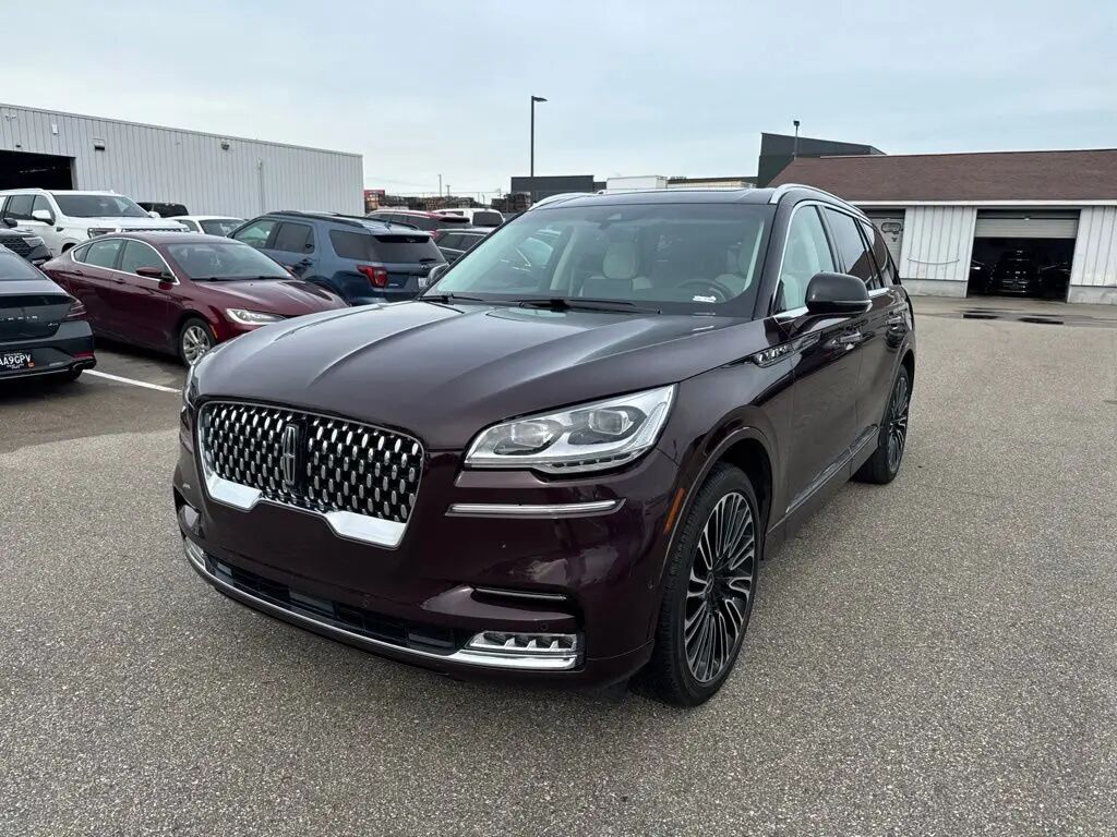 2024 Lincoln Aviator Black Label — photo 1 of 13