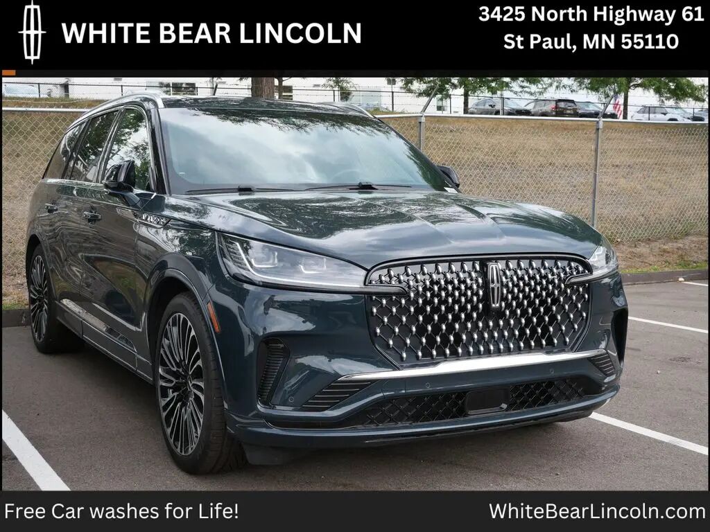 2025 Lincoln Aviator Black Label — photo 1 of 8
