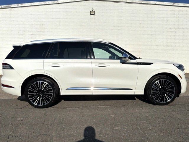 2021 Lincoln Aviator Black Label — photo 1 of 1