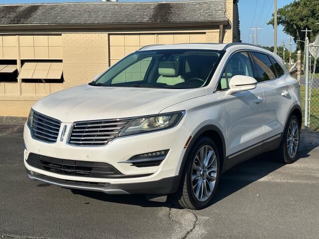 2015 Lincoln MKC Base