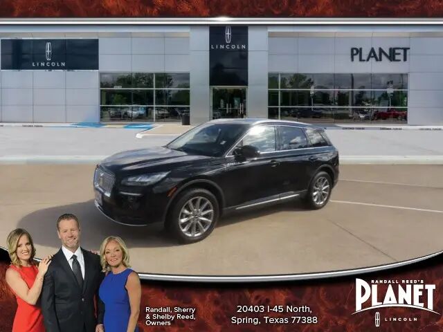 2022 Lincoln Corsair Standard — photo 1 of 13